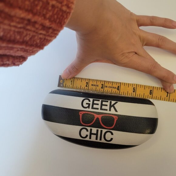 Sunglasses Case Box "Geek Chic" - Picture 4 of 7